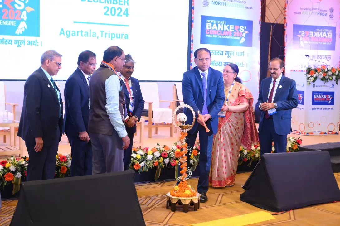 CMD SIDBI, Chairman NABARD, and MD & CEO PNB joining the